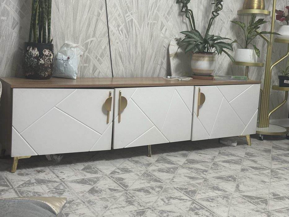 Шкаф под телевизор