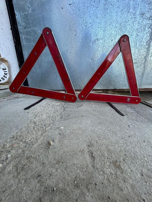 Set triunghi Dacia 1300