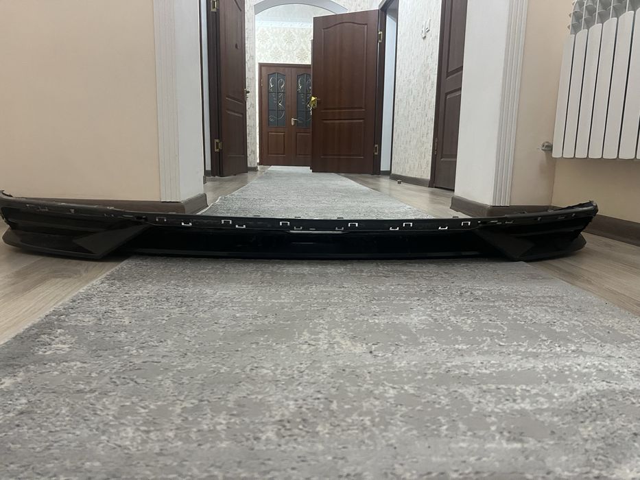 Продам задний бампер на Hyungai Elantra