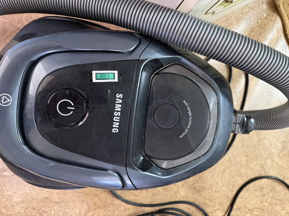 Пылесос продаю за 10000