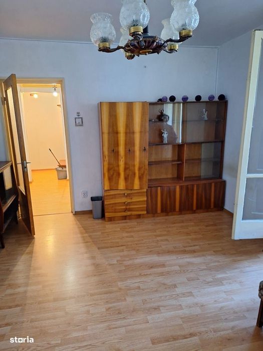 Apartament cu 2 camere de inchiriat