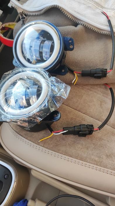 Противотуманки продам