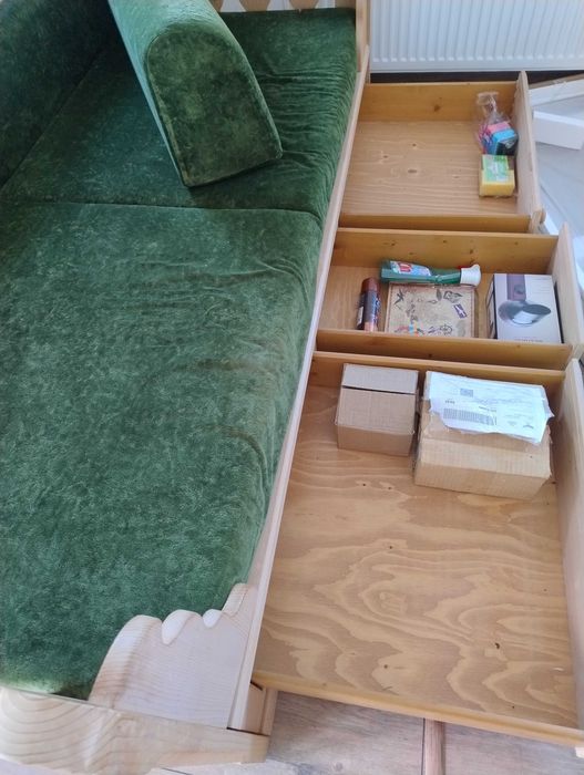 Canapea din lemn model rustic