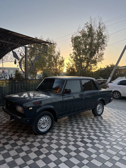 Ваз 2107 сотилади