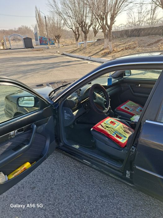 Продам срочно машину