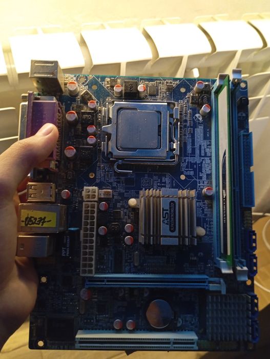Продам комплект мат.плата+проц+опра lga775