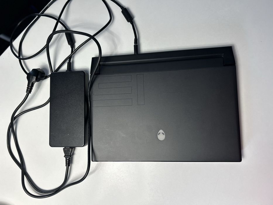 Laptop gaming Alienware M15 R3