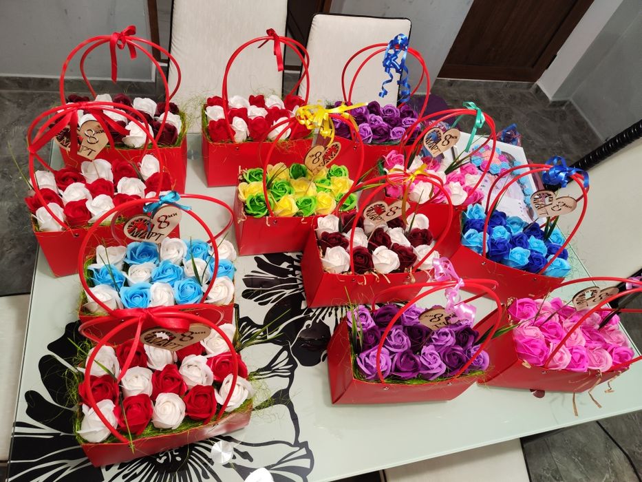 Подарете красота, която не увяхва –
с нежни цветя, които радват и вдъх