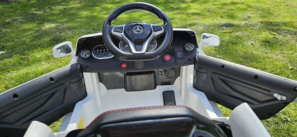 Masinuta electrica copii Mercedes-Benz GLA45 AMG – Cu telecomanda