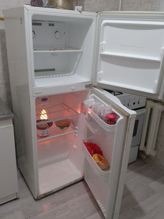 Холодильник сатылады