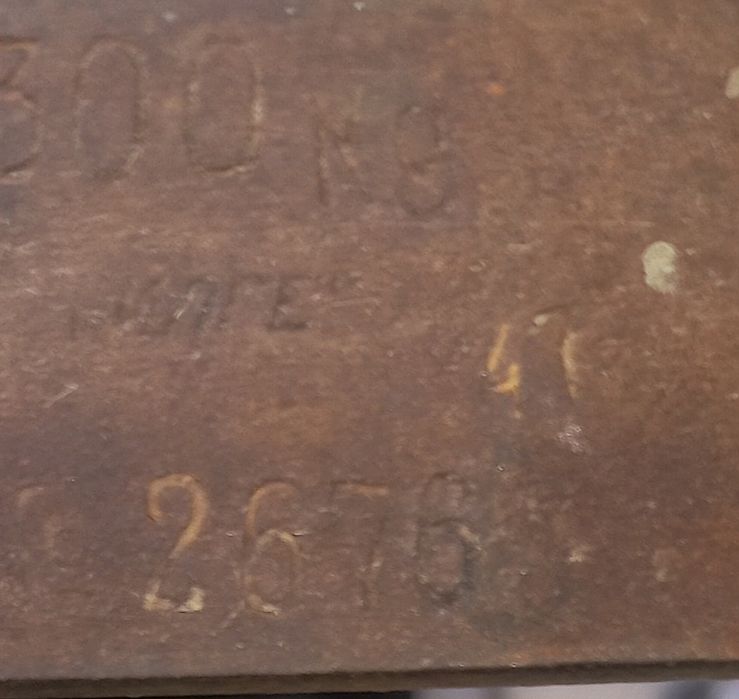 Стар  дървен  кантар на около 100г. 250€