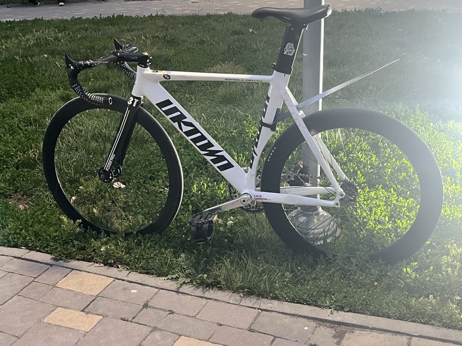 Фикс Fixed gear singularity