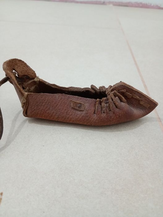 Opincuța din piele naturala