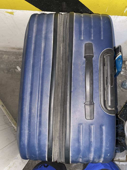 Б/у-шний чемодан в хорошем состояние!