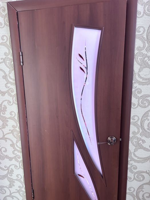 Продам б/у двери
