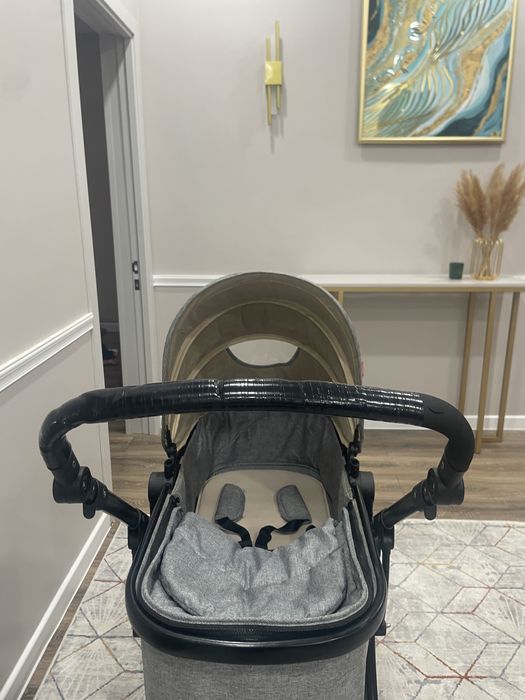 Коляска в хорошем состояние!