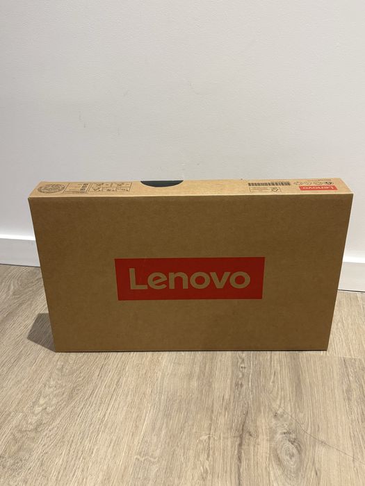 LENOVO IdeaPad Slim 3, AMD Ryzen 5 7520U, sigilat, transport inclus