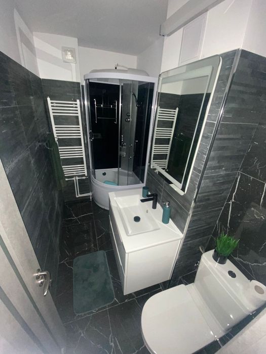 POZE REALE ...Închiriez Garsoniera hotelier zonă centrala Arena Mall