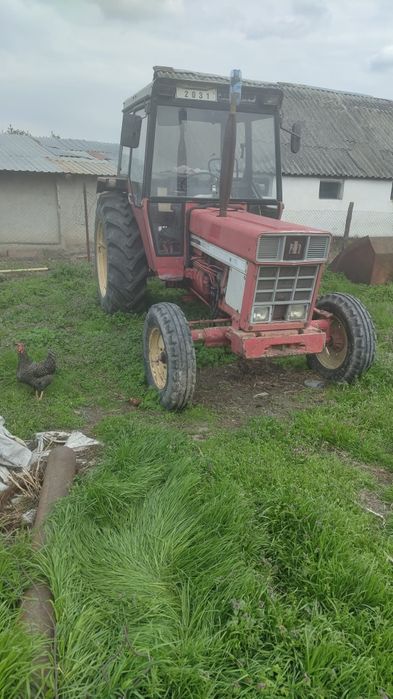 Tractor IH 844, 85 Cp, cauciucuri noi, motorul necesită segmentare. 40