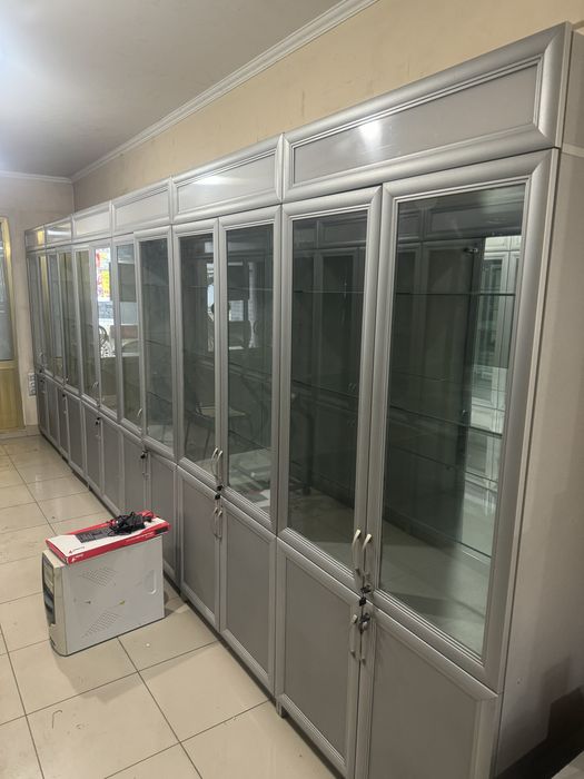 Продам витрины для торговли