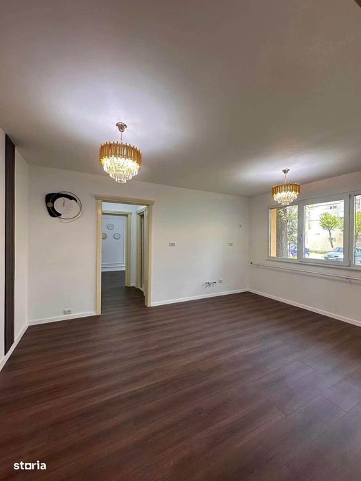 De vanzare apartament cu 2 camere si balcon, spatios, renovat in 2026