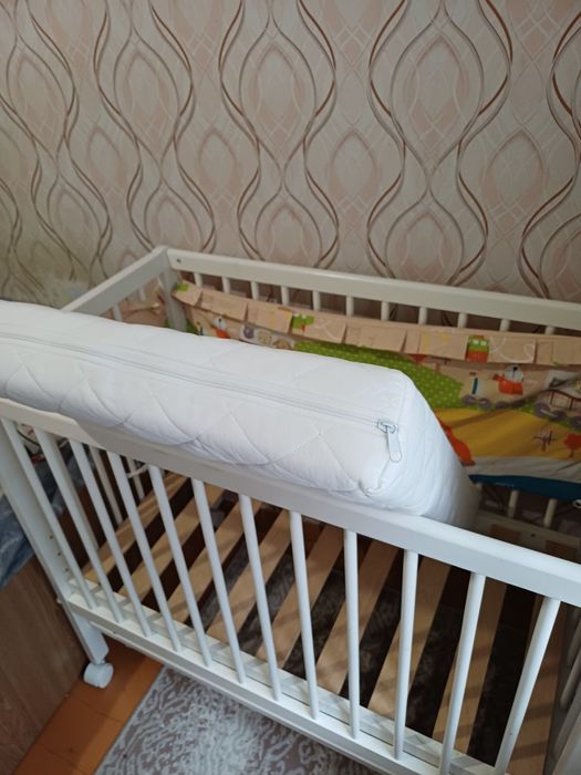 Продам детскую кроватку 50×90