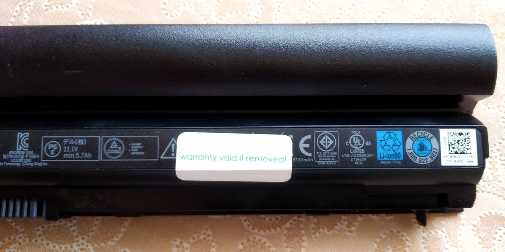 Продавам батерия за лаптоп DELL Latitude E6230(за смяна елементи)