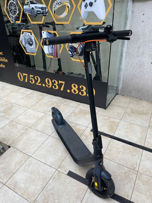 NDP Amanet NON-STOP Bld.Iuliu Maniu 69  Ninebot KickScooter E2 PRO