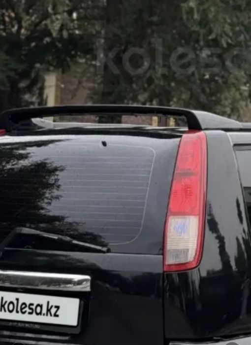 Ниссан Х-трейл  сполер