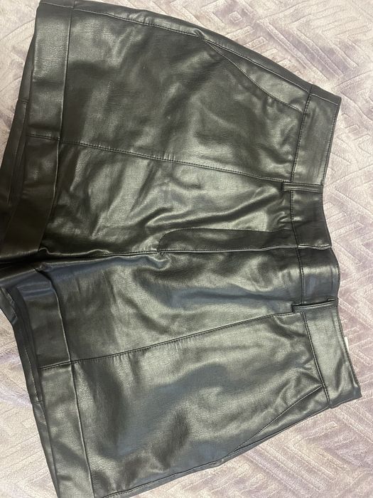 Кожени панталони Mohito