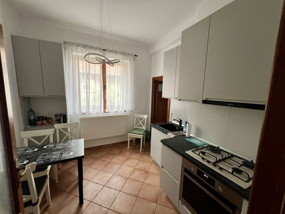 Apartament cu 2 cam de închiriat in casa/vila in Brasov Dealul Cetatii