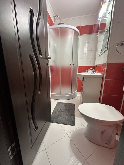 Garsonieră modernă de închiriat – zonă liniștită, mobilată și utilată