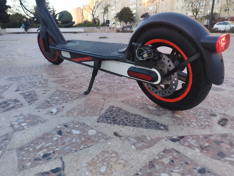 Trotineta electrica Xiaomi Pro2 si M365