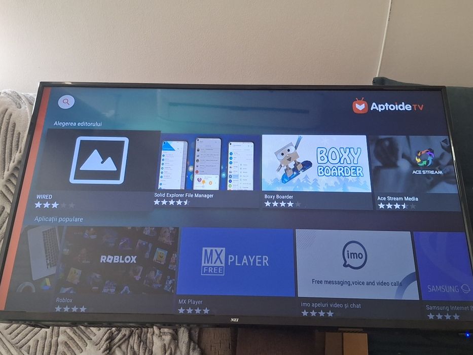 Smart TV NEI 109cm