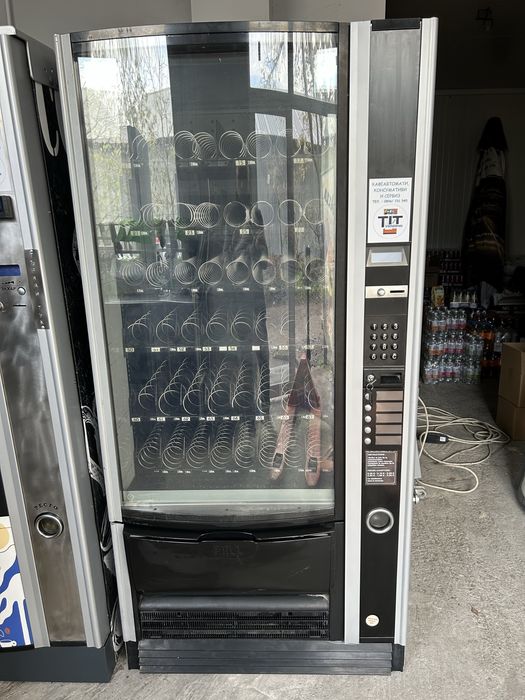 Хладилен Вендинг автомат/ Vending Necta Sfera/ Vendo