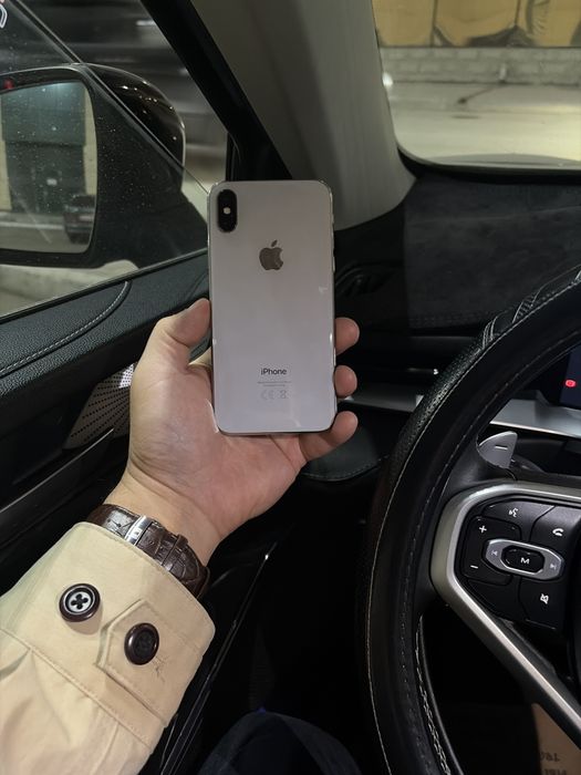 iPhone X в хорошем состоянии