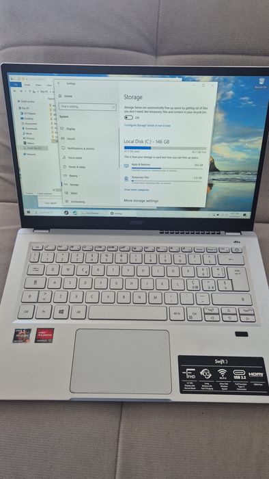 Vând laptop Acer Swift 3