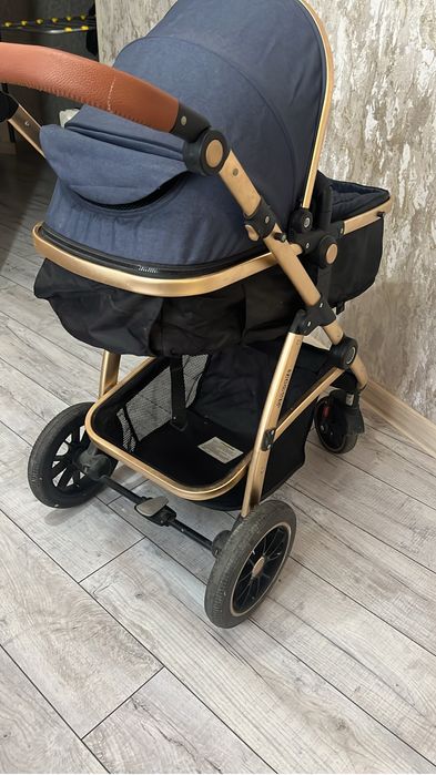 Продам коляску в хорошем состоянии