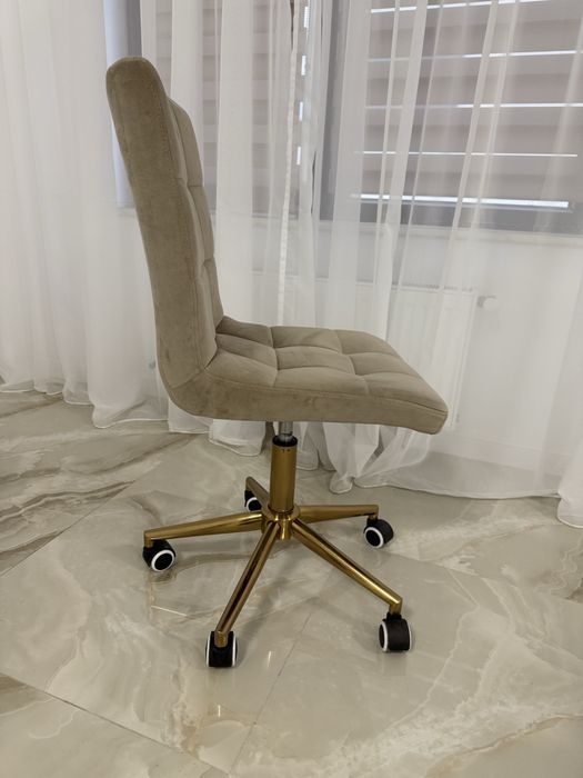 Scaun bej telescopic