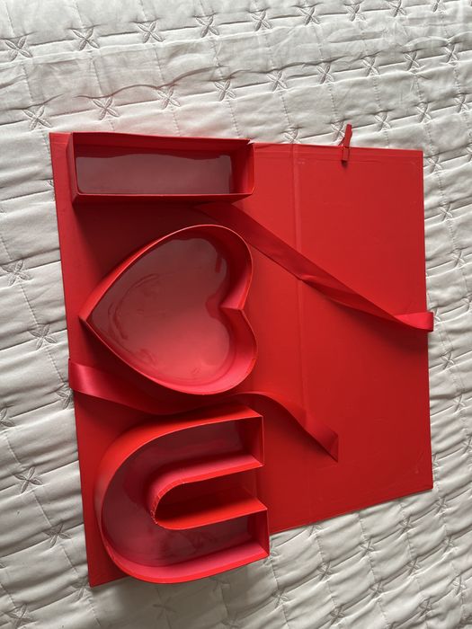 Подарочный каробка