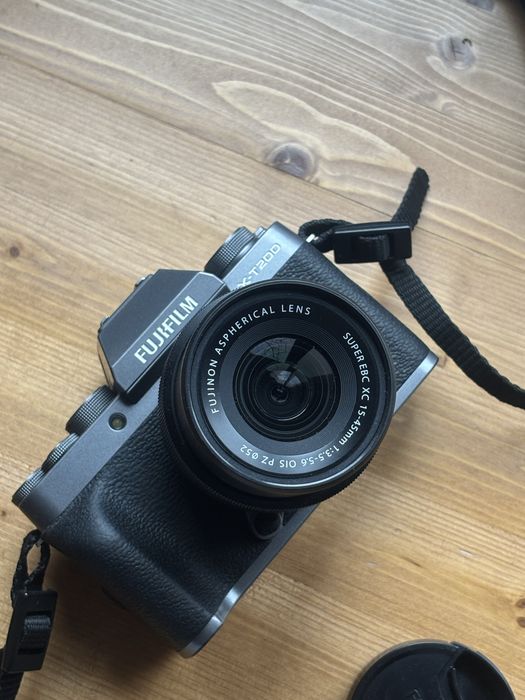 FUJIFILM X-T200 kit 15-45 mm