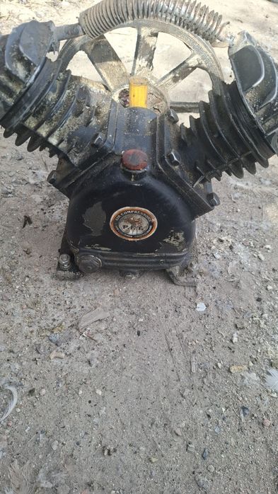 Продам компрессор