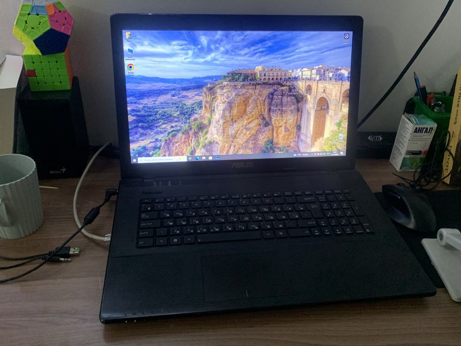 Ноутбук Asus X75A для учёбы и работы