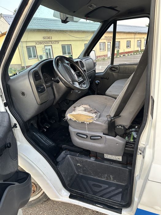 Vand  carosata pret 3000 euro Negociabil