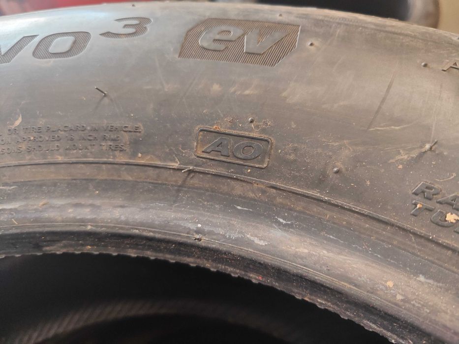 2бр.летни гуми 235/55/18 Hankook