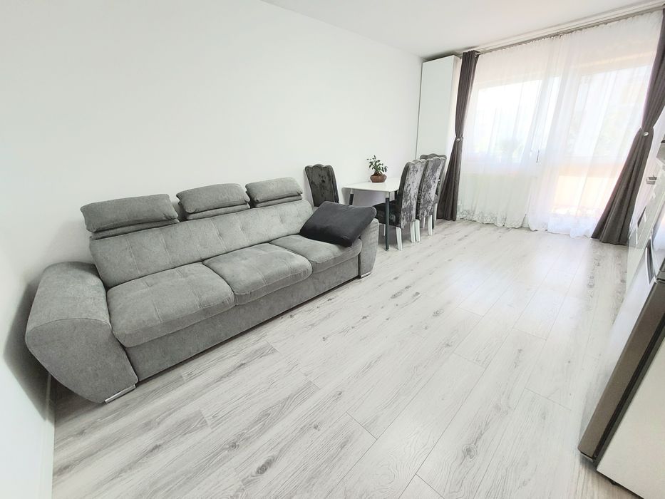 Vând apartament et.2 din 4