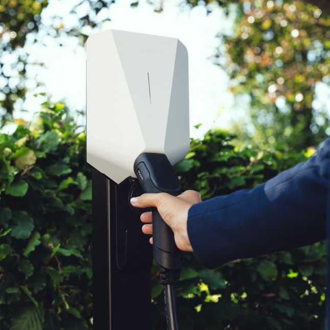 Statie de incarcare auto EASEE Charge UP 7kw - 22kW + Wifi + 4G + RFID