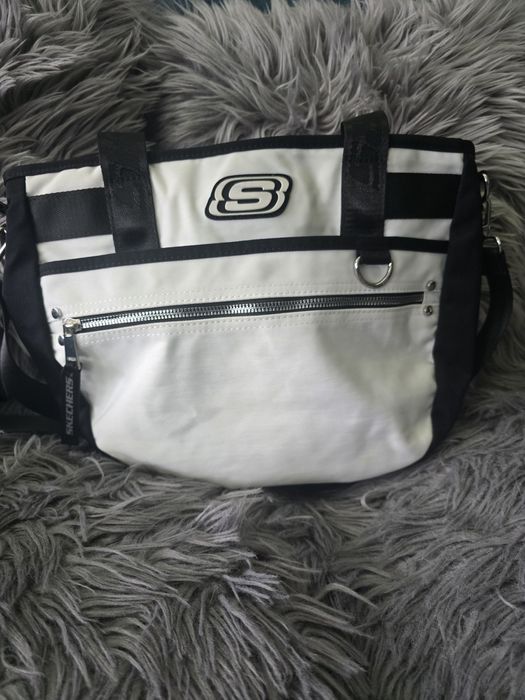 Продавам маркови чанти