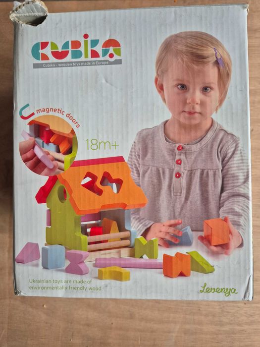 Детски пъзели, дървени сортери и други играчки за деца от 1 до 4г.