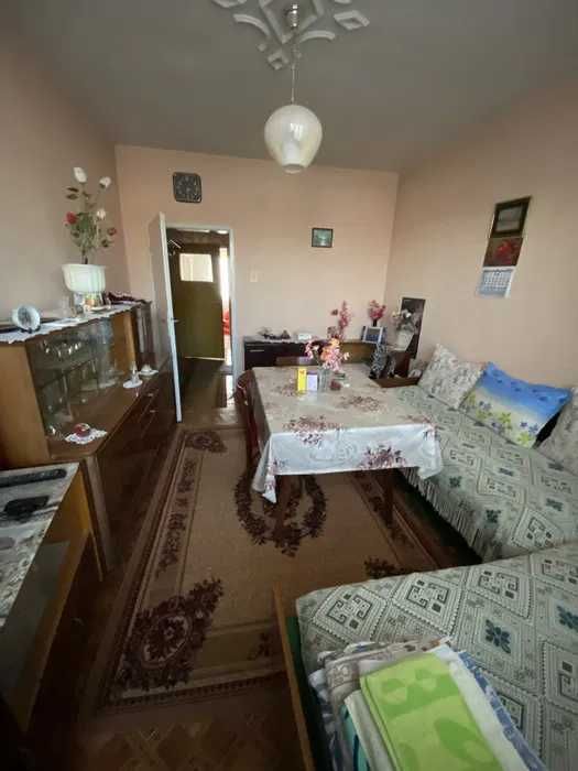 Продава се Тристаен апартамент в Карнобат - 82 кв.м за 799 €/кв.м - Снимка #3